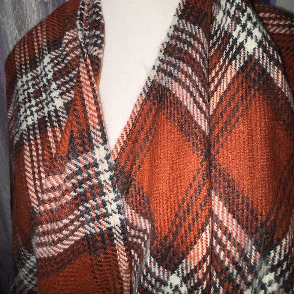 David and young women’s Rust plaid belted ruanna - Picture 4 of 8